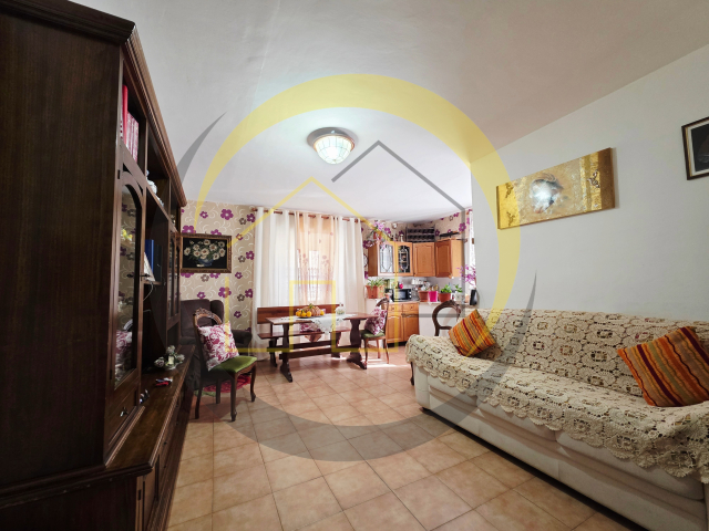 Appartamento luminoso con camino 