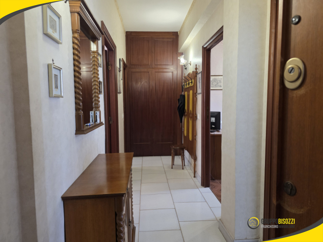 Appartamento centrale, luminoso