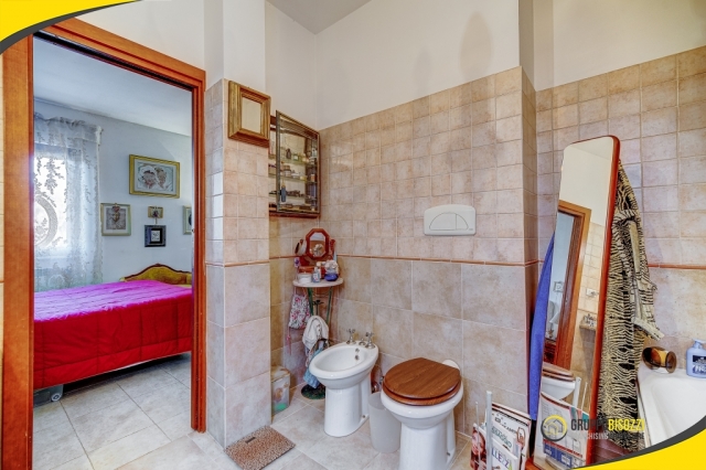 Civitavecchia (RM) – Piazza Vincenzo di Cesare, 4  – € 259.000,00 Villino a Schiera (Località Boccelle) 