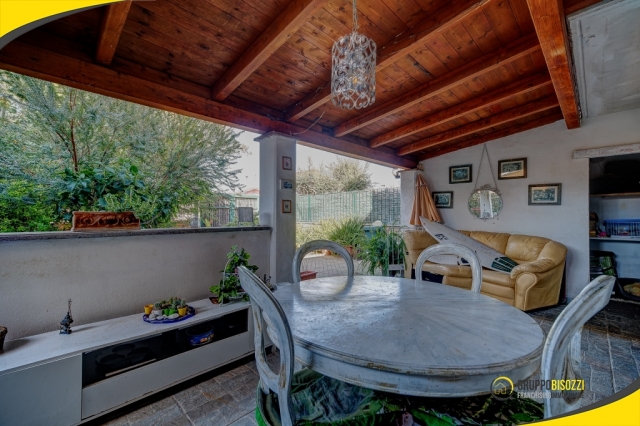 Civitavecchia (RM) – Piazza Vincenzo di Cesare, 4  – € 259.000,00 Villino a Schiera (Località Boccelle) 