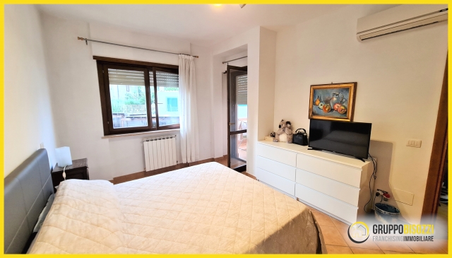 Santa Marinella (RM) Via Elcetina - Appartamento ingresso indipendente in residence!