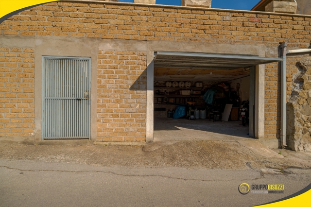 Civitavecchia (RM) - Via Aurelia Sud  33