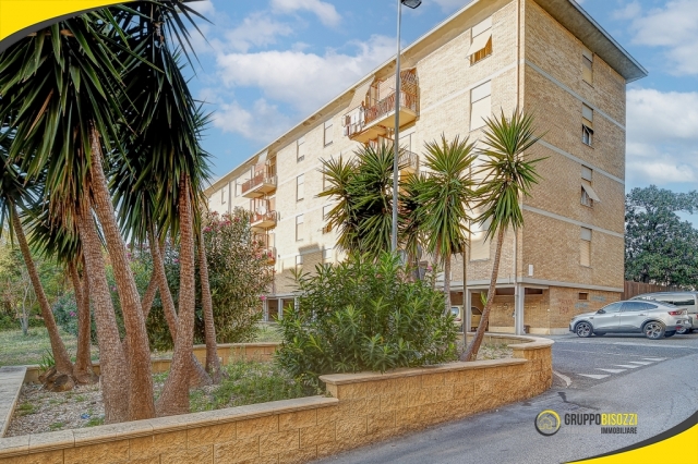 Civitavecchia (RM) - Via Achille Grandi n. 1 