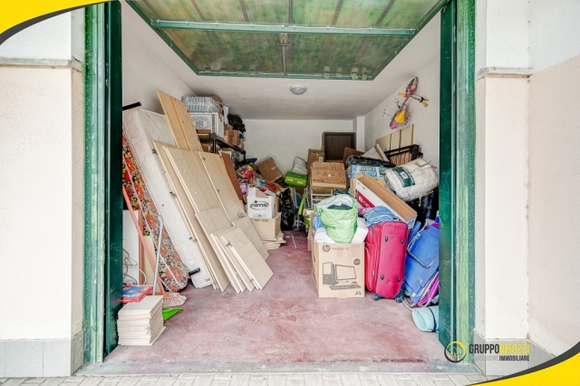 Civitavecchia (RM) - Box auto Via Padri Domenicani 21