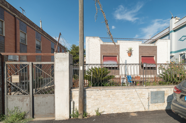 Villa indipendente da ristrutturare
