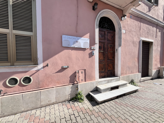 Civitavecchia (RM) - Via Terme di Traiano n. 27 