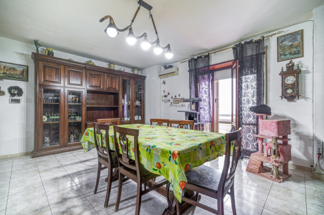 Ampio appartamento con sfogo esterno