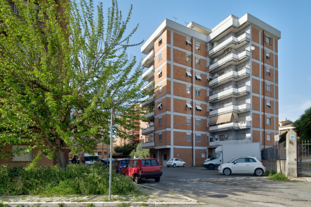 Quadrilocale zona semicentrale vista mare