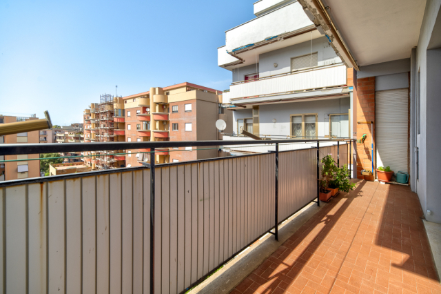 Quadrilocale zona semicentrale vista mare