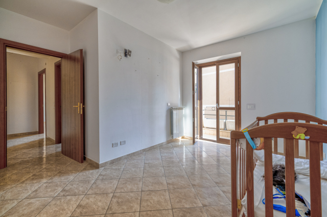 Ampio appartamento con box e posto auto