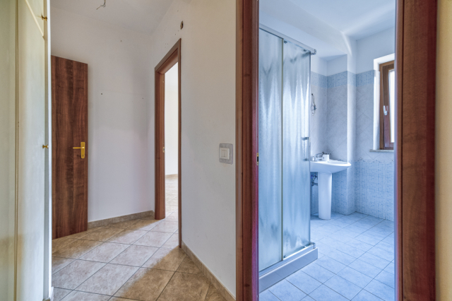Ampio appartamento con box e posto auto
