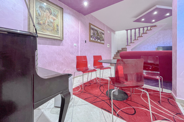 Appartamento con piscina condominiale