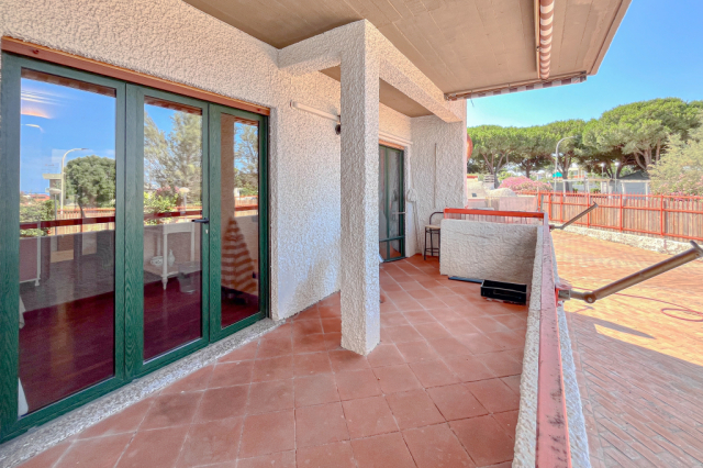 Appartamento con piscina condominiale