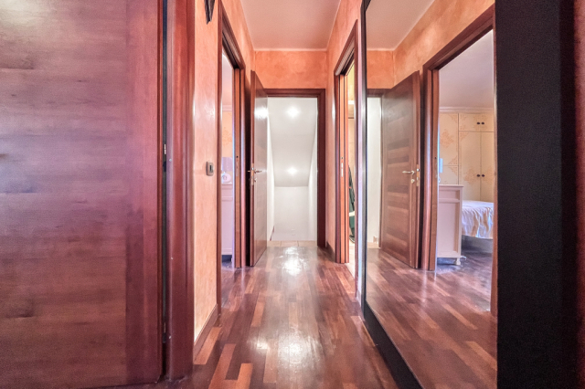 Appartamento con piscina condominiale