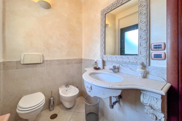 Appartamento con piscina condominiale