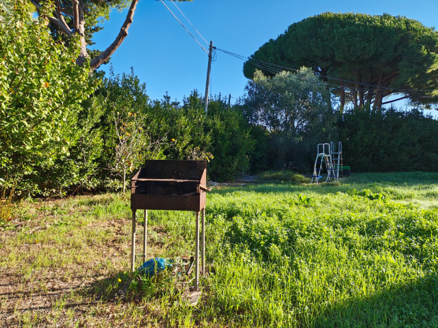 Terreno agricolo in loc. San Giorgio con pozzo  e allaccio elettrico
