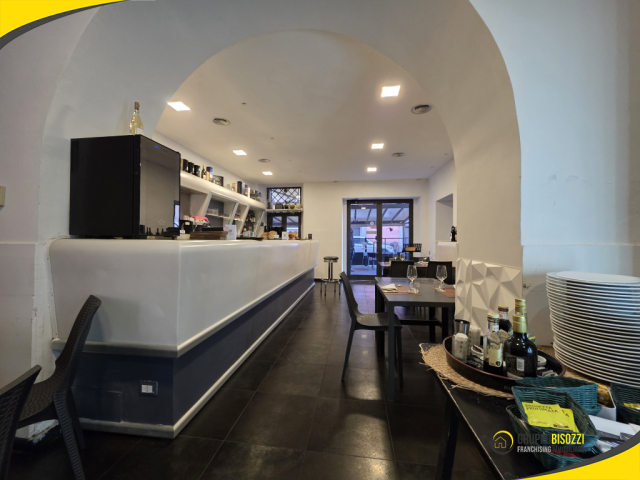 CESSIONE ATTIVITÀ RISTORAZIONE AVVIATA – CENTRO CITTÀ