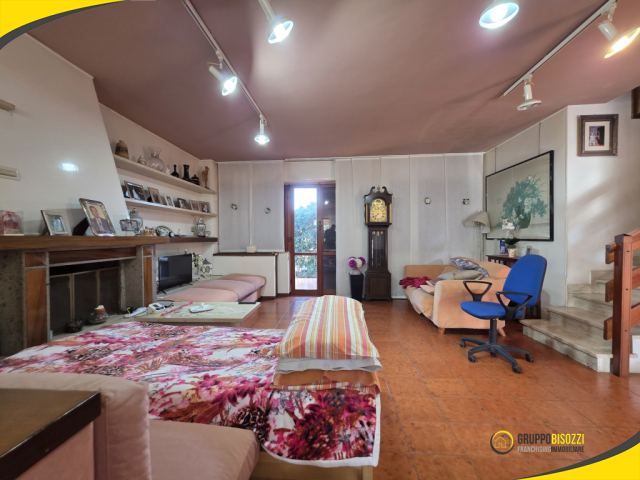 Civitavecchia (RM) - Via delle Rose n. 4