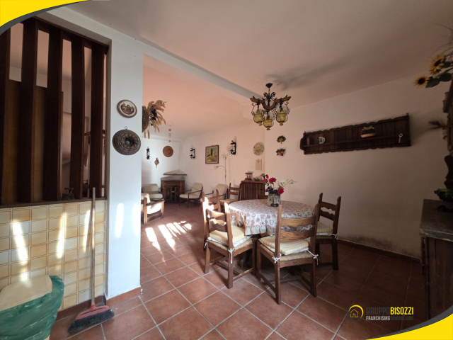 Civitavecchia (RM) - Via delle Rose n. 4