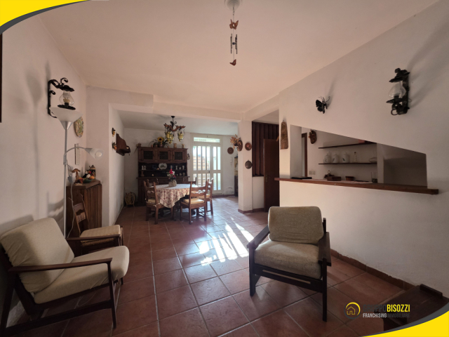 Civitavecchia (RM) - Via delle Rose n. 4