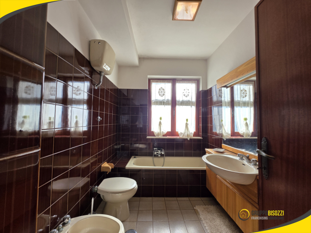 Civitavecchia (RM) - Via delle Rose n. 4