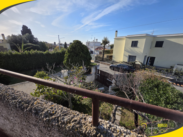 Civitavecchia (RM) - Via delle Rose n. 4